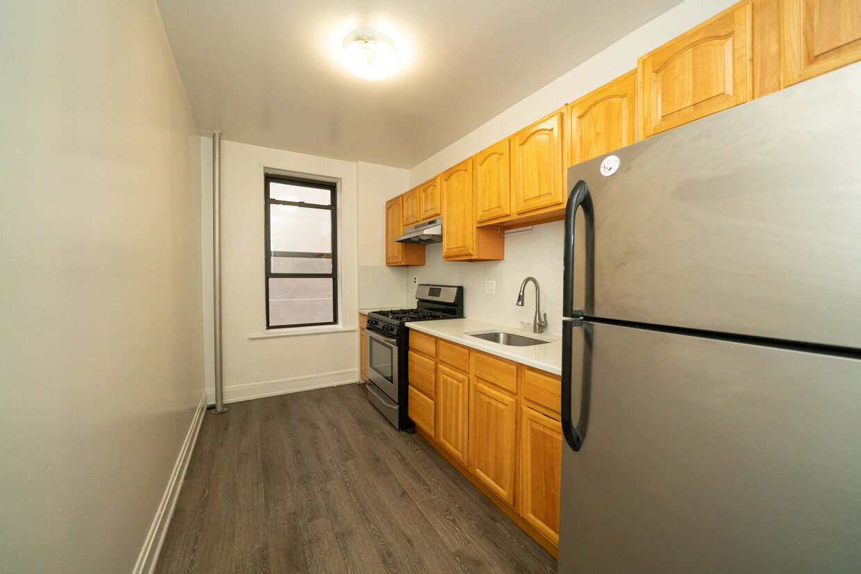 Primary Photo - 3095 33rd St