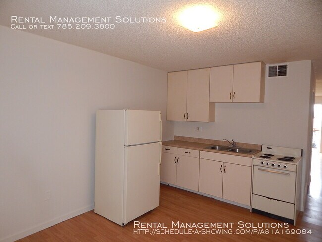 Foto del edificio - 2111 NW Topeka Blvd