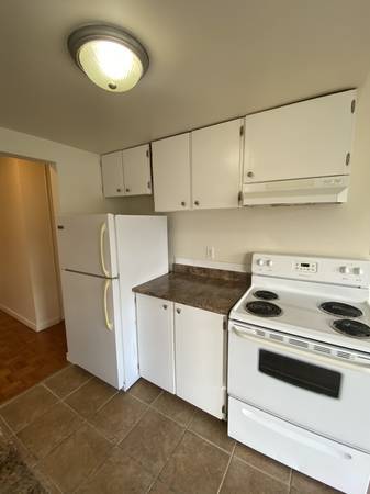 Photo du bâtiment - 951 Cedar St