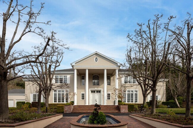 Foto del edificio - 3 Meadow Ln