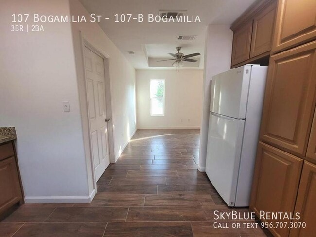 Foto del edificio - 107 Bogamilia St