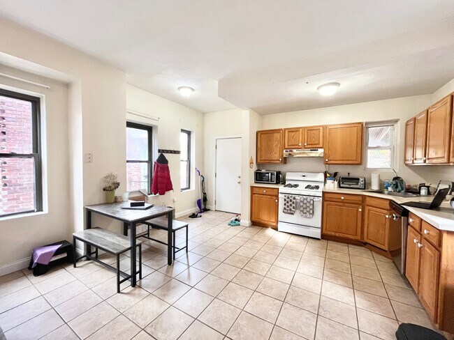 Foto del edificio - 10 S Huntington Ave