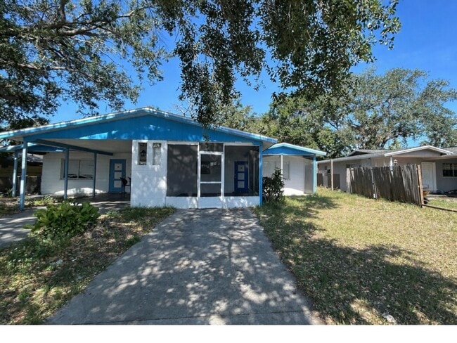 Photo - 5016 22nd St W House