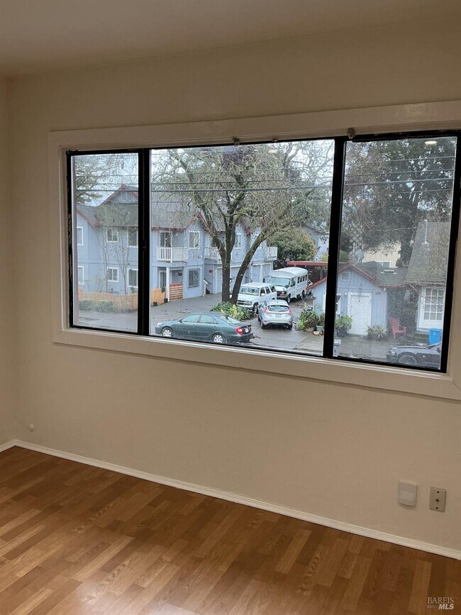 Foto del edificio - 212 S E St