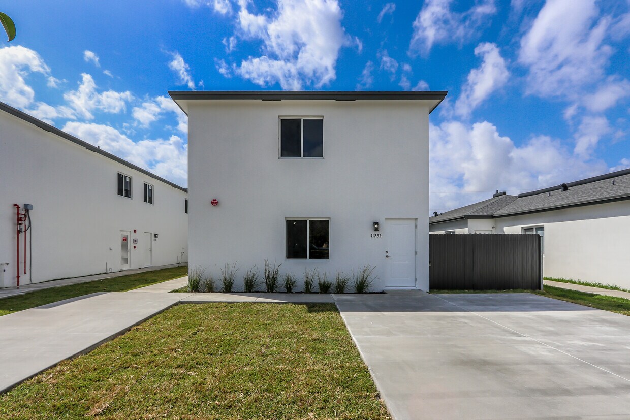 Foto principal - 11258 SW 187th St