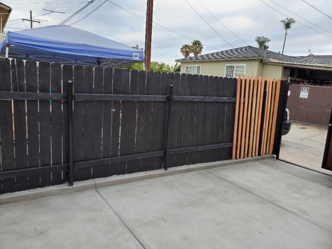 Building Photo - 3549 Highland Ave