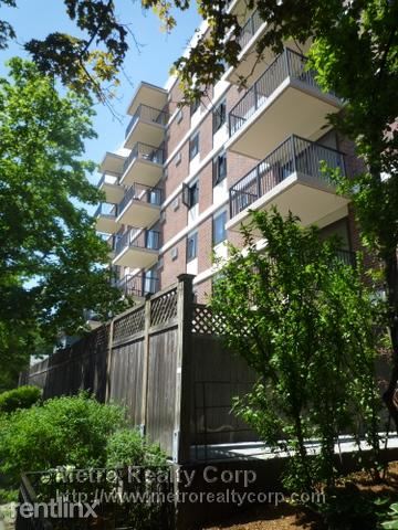 Foto del edificio - 80 Pleasant St
