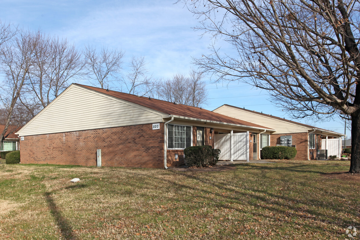 Building Photo - Cherry Hill Apartments