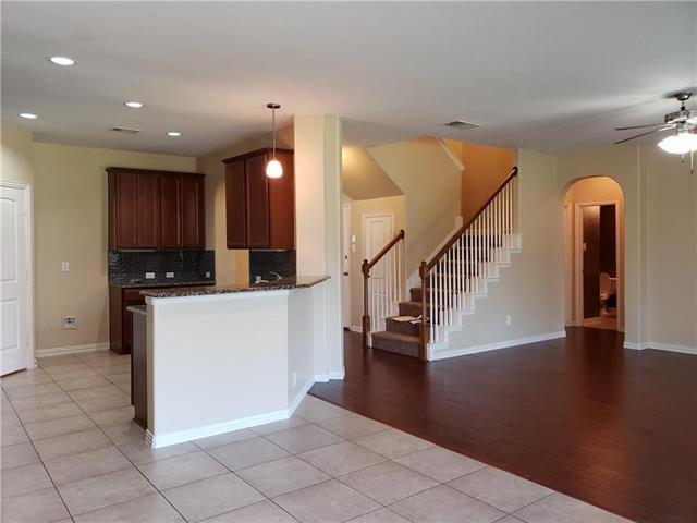 Building Photo - 2308 Fountain Gate Dr