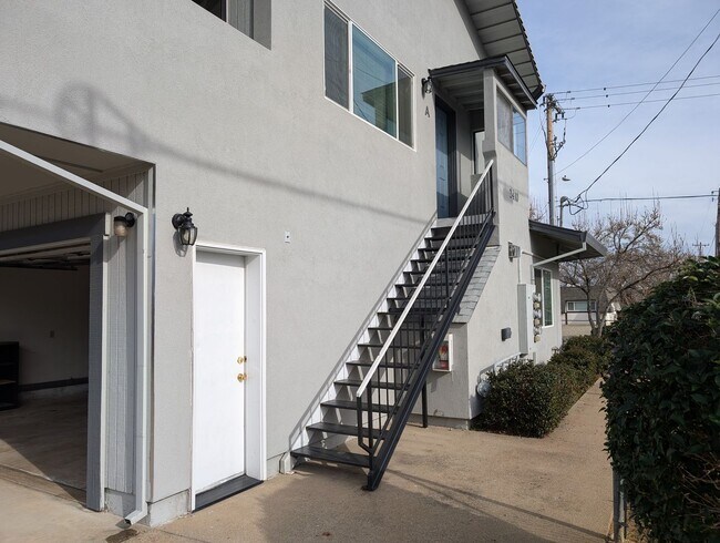 Foto del edificio - 2410 Wilson Ave