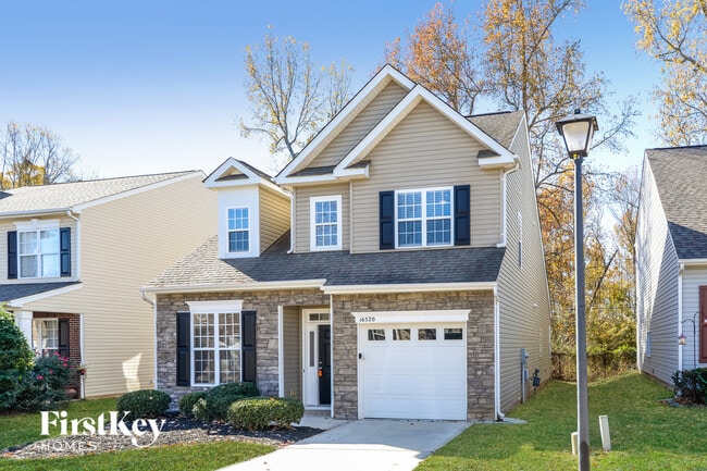 Foto del edificio - 16520 Kettlewell Ln