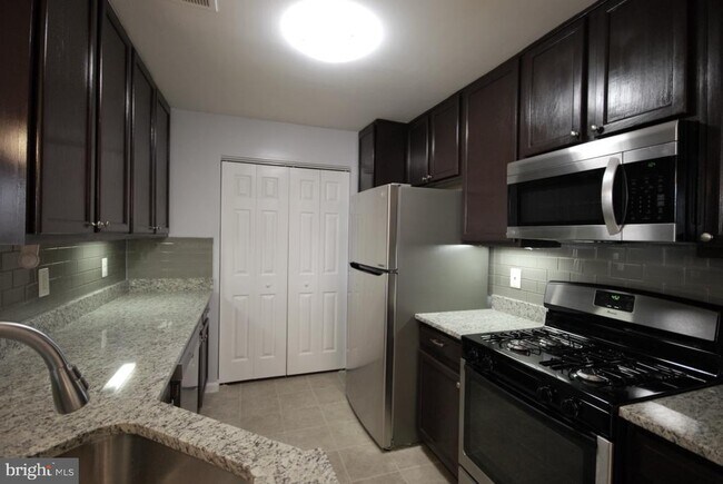 Foto del edificio - 11405 Windleaf Ct