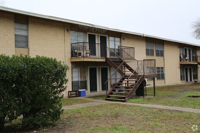 Silver Spring Apartments - Silver Springs Apartments