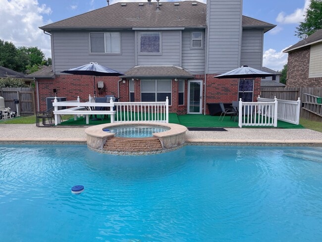 Photo - 4026 Almond Lake Dr House