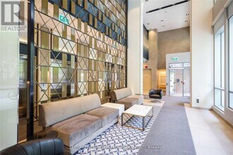 Building Photo - 77 Mutual St