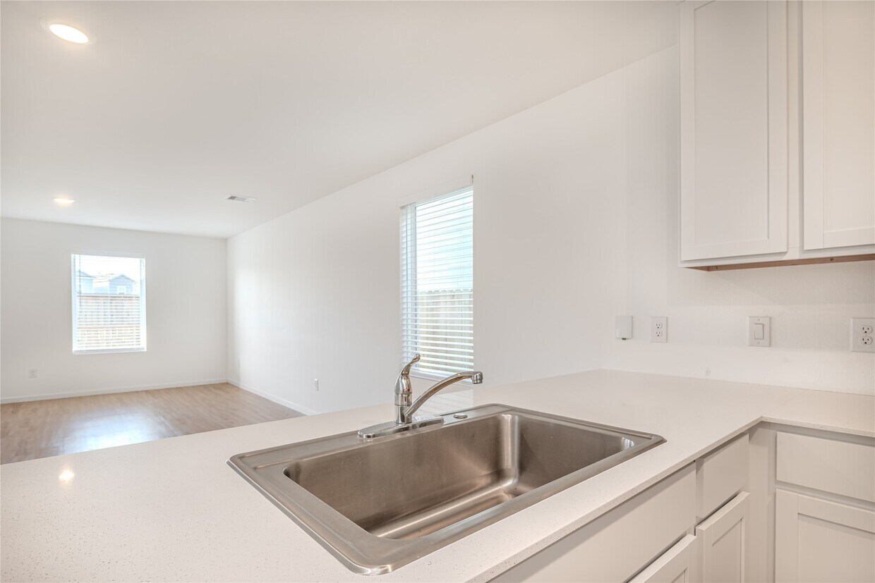 Foto del edificio - 21458 Carosella Dr