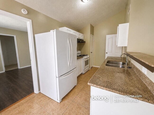 Foto del edificio - 3108 Trembling Creek Cir