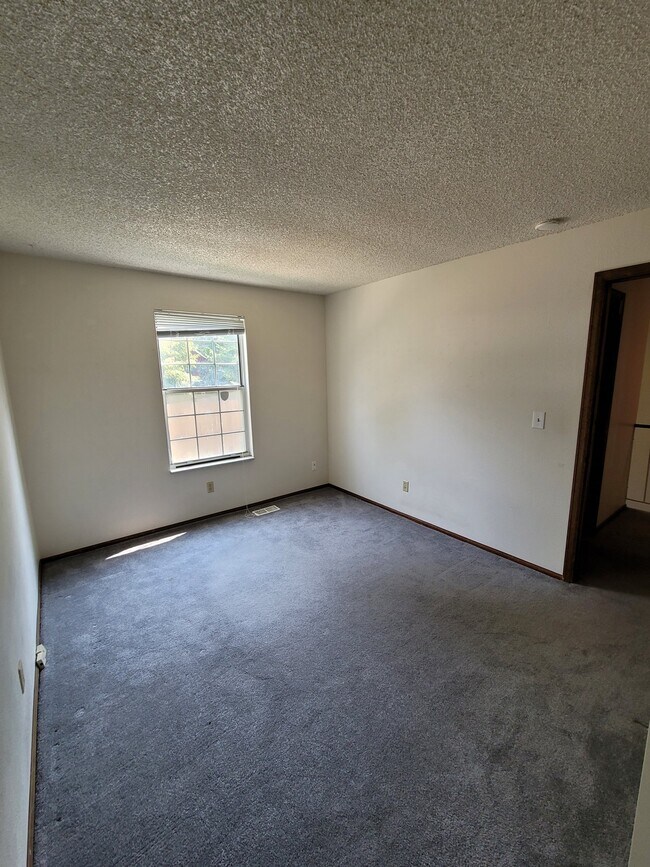 Foto del edificio - 14333 E Warren Pl