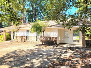 Building Photo - 602 Gary K St