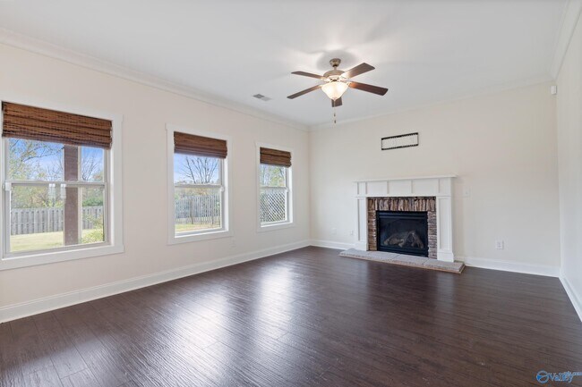 Foto del edificio - 7042 Camrose Ln NW