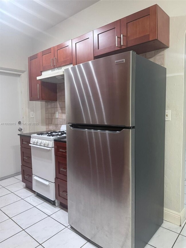 Building Photo - 740 Michigan Ave