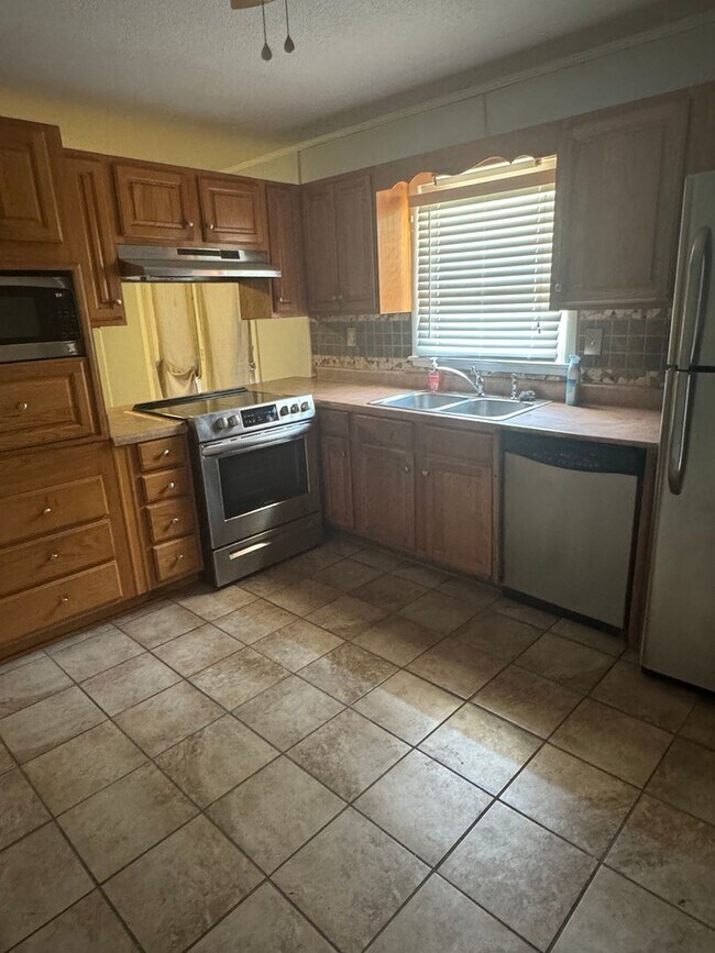 Foto del edificio - 6401 Matic Rd NW