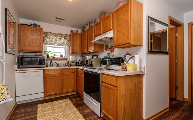 Foto del edificio - 106 National Dr