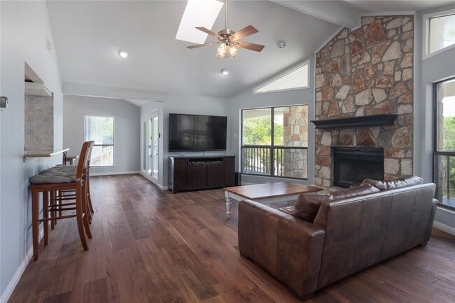 Building Photo - 13111 Mansfield Dr