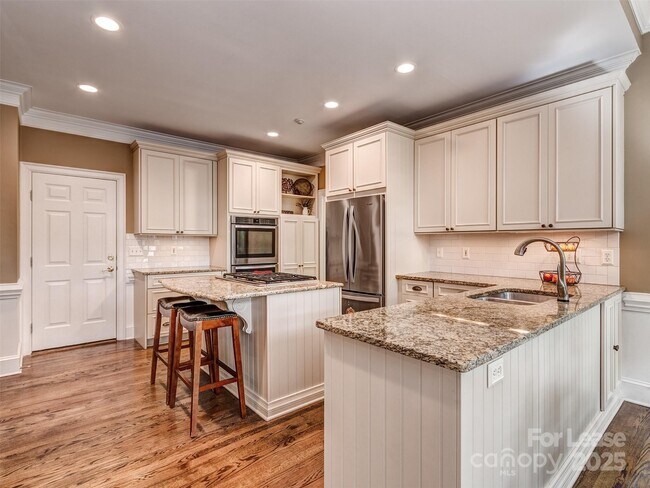 Foto del edificio - 4104 Shepherdleas Ln