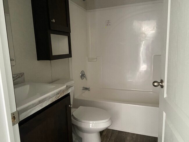 Building Photo - 176 Birch