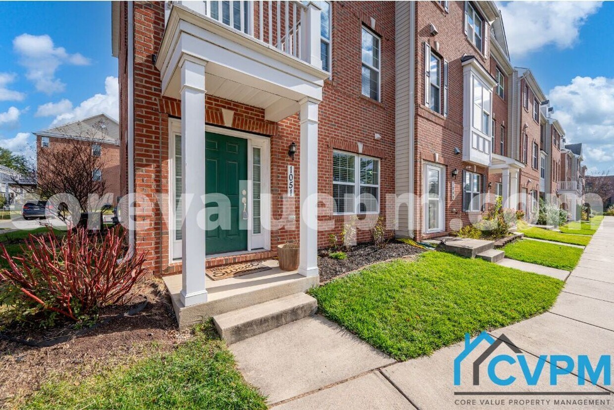 Primary Photo - 1051 Ironwood Ln