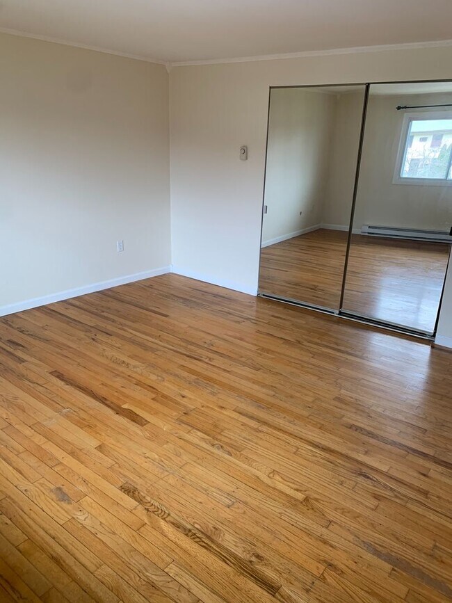 Foto del edificio - 2 Bedroom Apartment - Newburgh