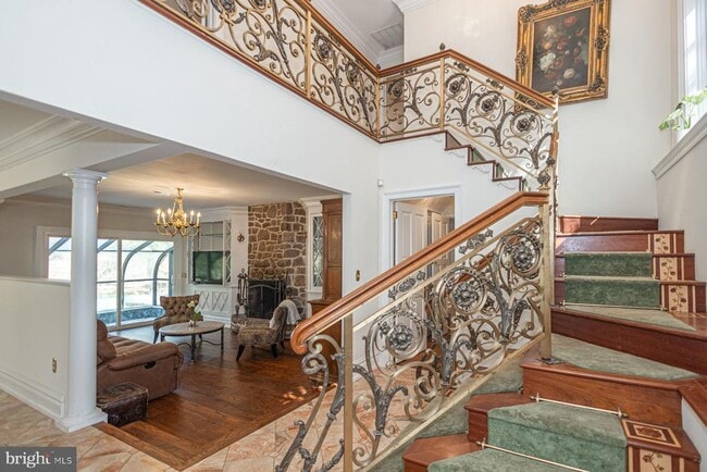 Foto del edificio - 132 E Dark Hollow Rd