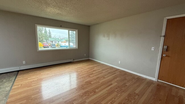 Building Photo - 1103 Karluk St