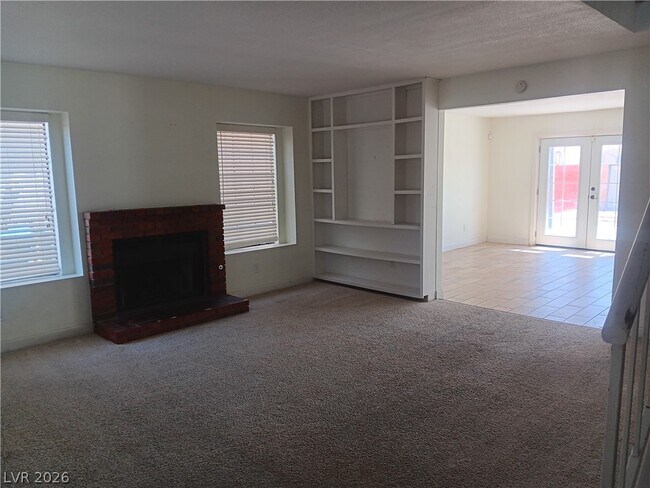 Foto del edificio - 121 Logansberry Ln