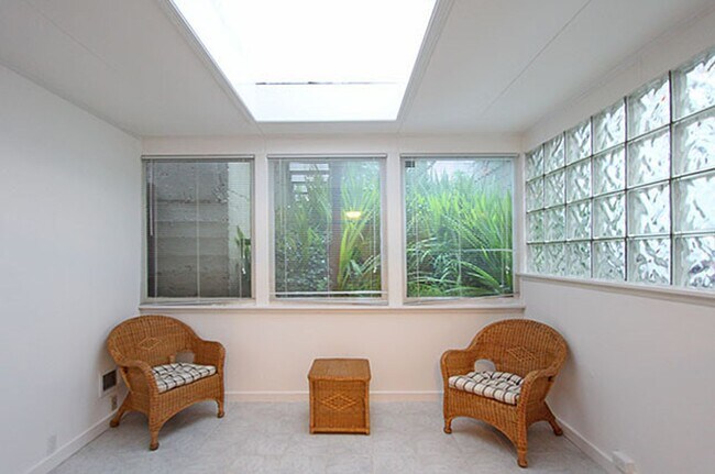 Foto del edificio - 1219 Taylor St