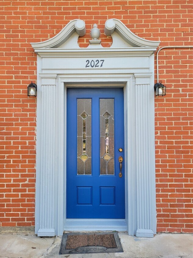 Foto principal - 2027 Sheridan St