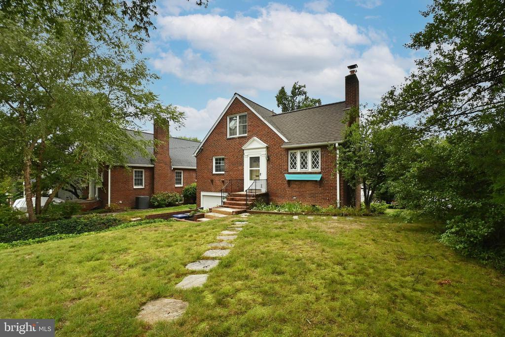 Primary Photo - 4627 16th St N