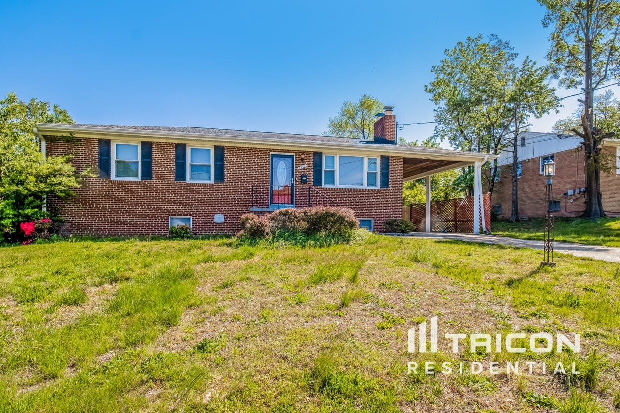 Foto principal - 4402 Ridgecrest Dr