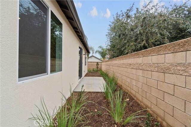 Foto del edificio - 34242 Travis Ln