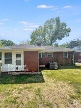 Building Photo - 3308 Credenza Rd