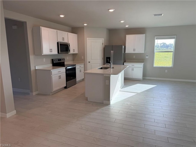 Building Photo - 5293 Mulsanne Way