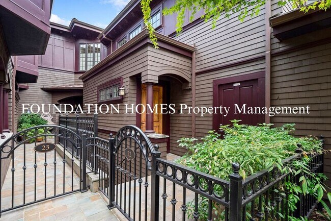 Building Photo - 22 De Silva Island Dr