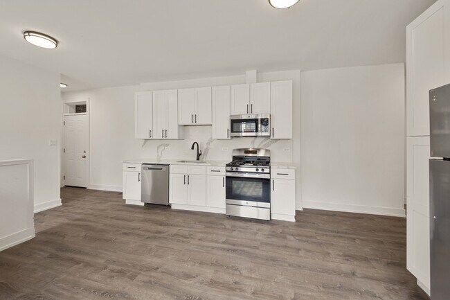 Foto del edificio - 3058 W Cortland St