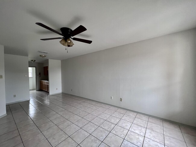 Building Photo - 507 Shiloh Dr