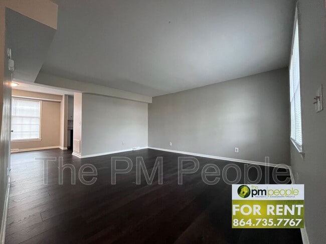 Building Photo - 102 Wexford Dr