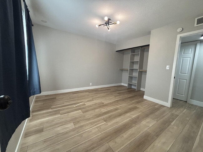 Foto del edificio - 3BR/2BA Single-Story — Minutes to Strip & Airport