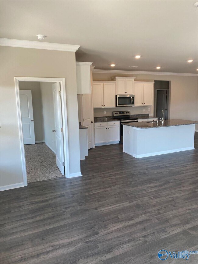 Building Photo - 27529 Dieken Dr