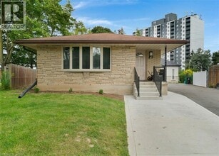 Building Photo - 67 Kimberly Crescent