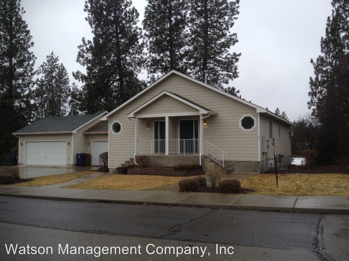 Primary Photo - 1050 S Westcliff Pl
